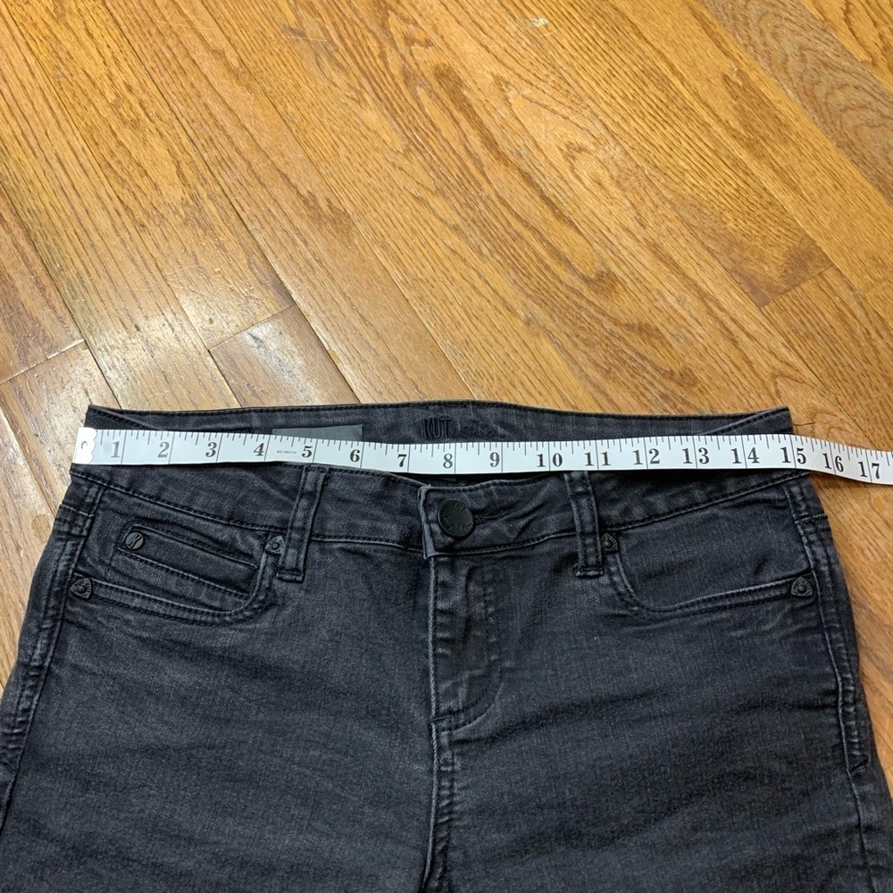 Kut from the Kloth Diana Skinny Jeans - Faded Black - Size 4 - Picture 7 of 10
